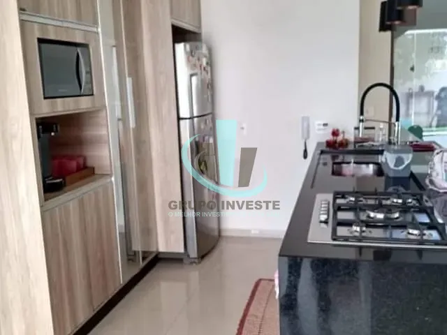Casa com 377m² 3 quartos e 3 banheiros, à venda, no bairro JARDIM DAS ACÁCIAS em ARARAQUARA