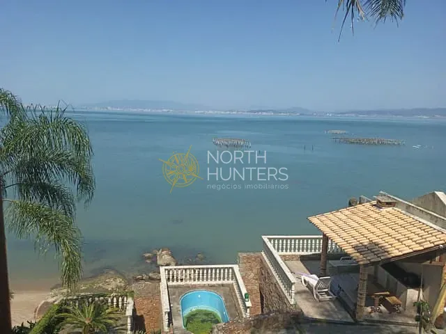 Casa com 348m² 3 quartos e 4 banheiros, à venda, no bairro Sambaqui em Florianópolis
