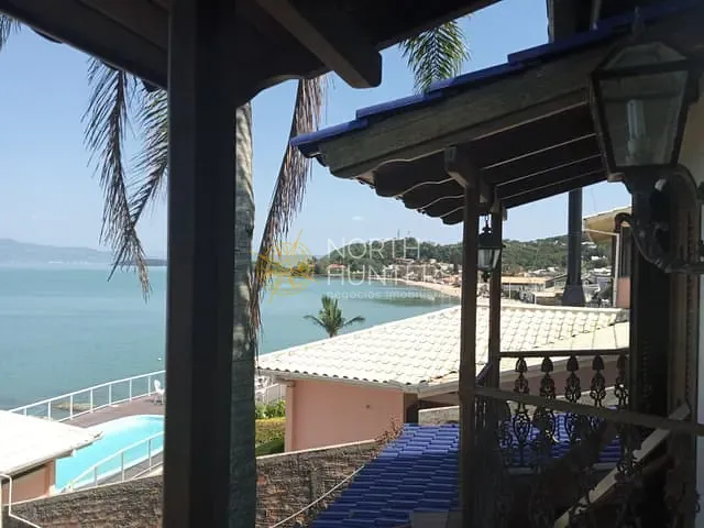 Casa com 348m² 3 quartos e 4 banheiros, à venda, no bairro Sambaqui em Florianópolis