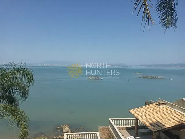 Casa com 348m² 3 quartos e 4 banheiros, à venda, no bairro Sambaqui em Florianópolis