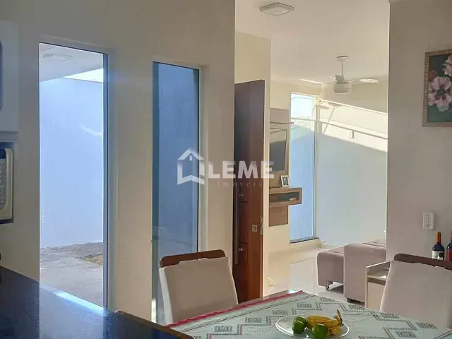 Casa com 200m² 2 quartos e 2 banheiros, à venda, no bairro Jardim Botânico em Mococa