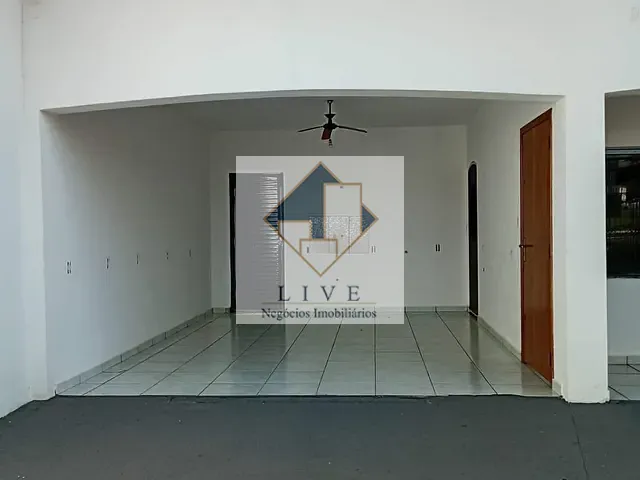 Casa com 365m², à venda ou para alugar, no bairro Jardim São José em Americana