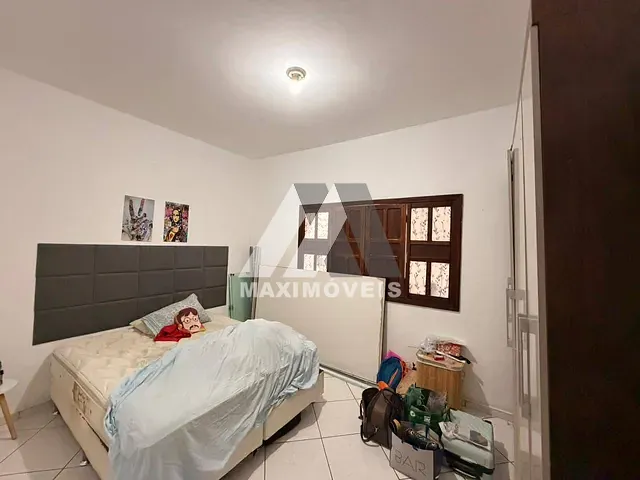 Casa com 360m² 3 quartos e 1 banheiro, à venda, no bairro Vila Magnólia em Araçuaí