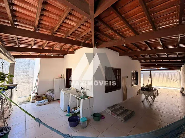 Casa com 360m² 3 quartos e 1 banheiro, à venda, no bairro Vila Magnólia em Araçuaí