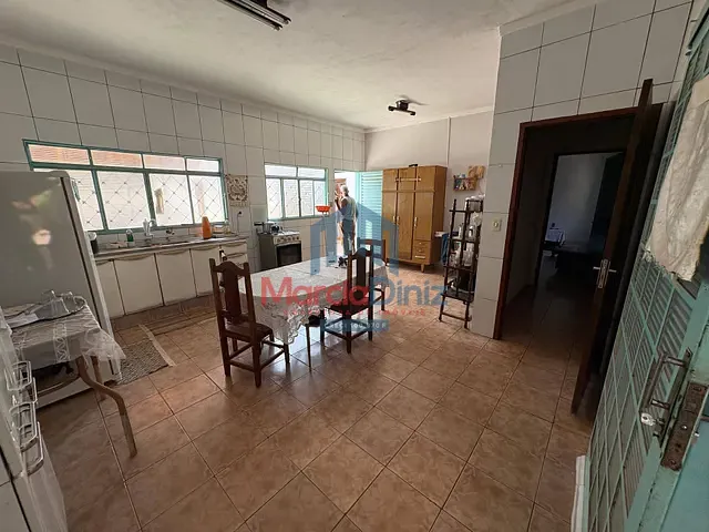 Casa com 200m² 3 quartos e 1 banheiro, à venda, no bairro Cohab em Ituverava