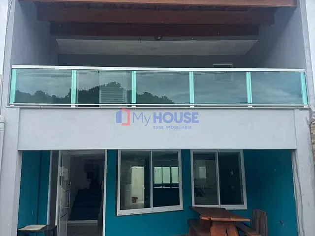 Casa 3 quartos e 4 banheiros, à venda, no bairro Nossa Senhora da Vitória em Ilhéus