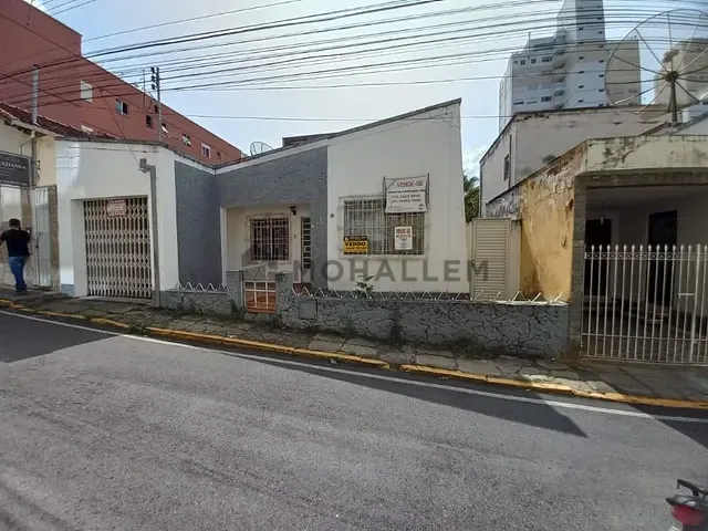 Casa com 1111m², à venda, no bairro Centro em Itajubá