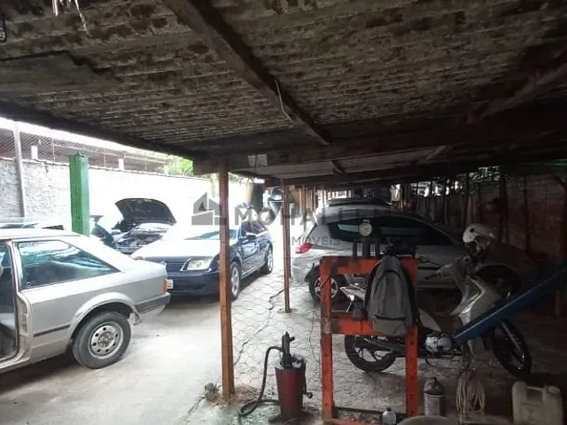 Casa com 1111m², à venda, no bairro Centro em Itajubá
