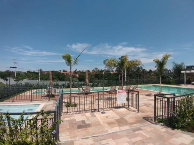 Casa com 300m² 3 quartos e 1 banheiro, à venda, no bairro Vila Salomé em Cambé