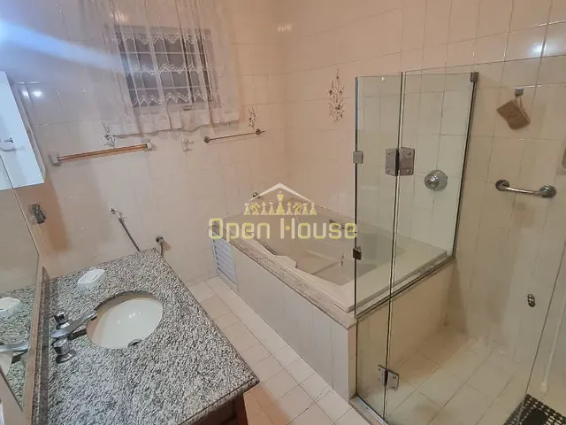 Casa com 703m² 5 quartos e 4 banheiros, à venda, no bairro Bela Vista em Volta Redonda