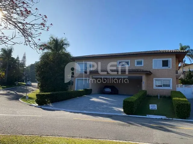Casa com 1079m² 4 quartos e 6 banheiros, à venda, no bairro Alphaville em Santana de Parnaíba