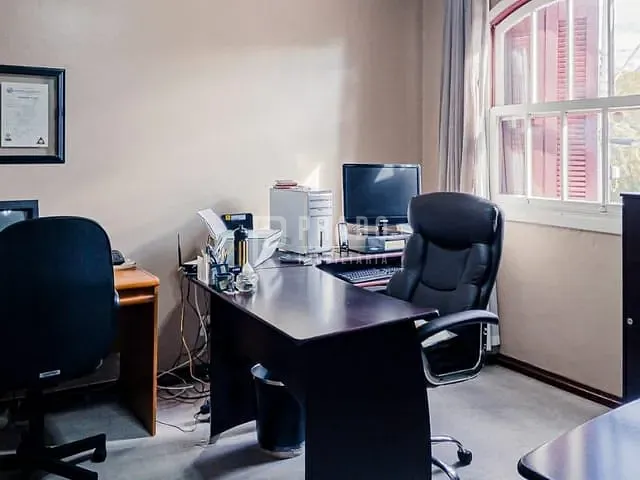 Casa com 432m² 3 quartos e 1 banheiro, à venda, no bairro Areal em Pelotas