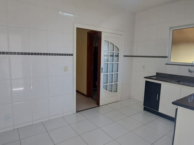 Casa 2 quartos e 1 banheiro, à venda, no bairro Extensão do Bosque em Rio das Ostras