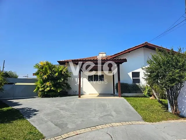 Casa com 240m² 2 quartos e 3 banheiros, à venda, no bairro Parque Santo Antônio em Taubaté