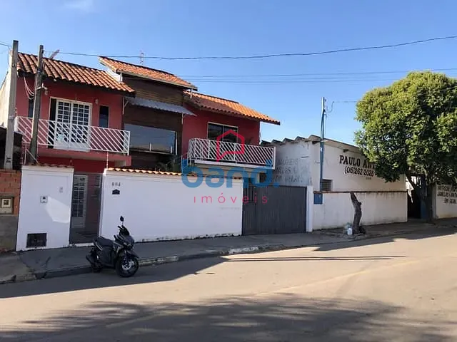 Casa com 300m² 3 quartos e 2 banheiros, à venda, no bairro Jardim Julita em Porto Feliz