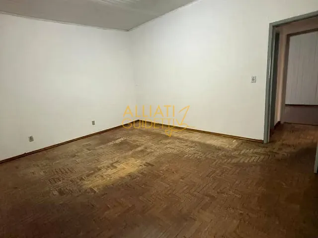 Casa 3 quartos e 1 banheiro, para alugar, no bairro Centro em Sapiranga