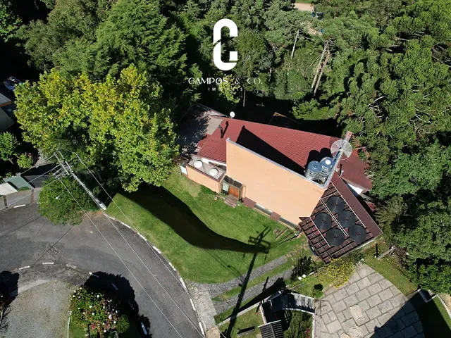Casa com 1077m² 6 quartos e 6 banheiros, à venda, no bairro Jardim Véu da Noiva em Campos Do Jordão
