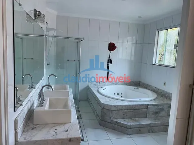 Casa 4 quartos e 4 banheiros, à venda, no bairro Santa Rosa em Barra Mansa
