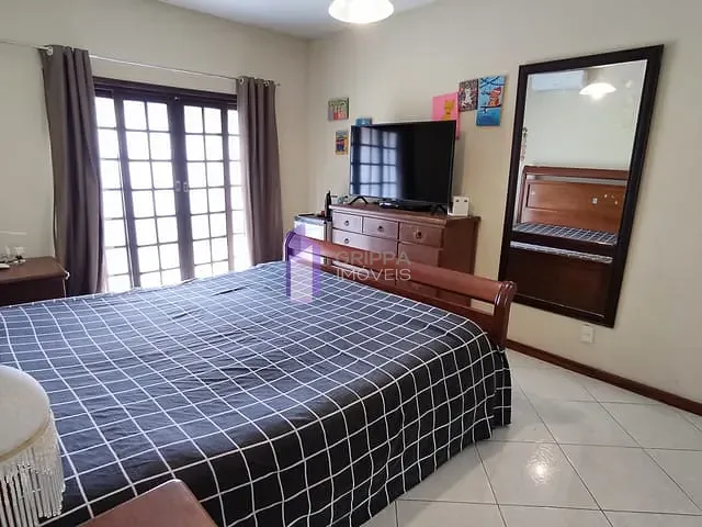 Casa 3 quartos e 2 banheiros, à venda, no bairro Itaipu em Niterói