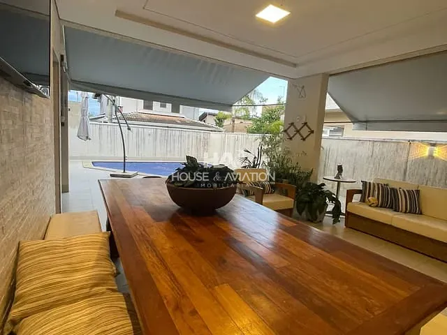Casa com 360m² 3 quartos e 6 banheiros, à venda, no bairro Loteamento Portal do Sol II em Goiânia