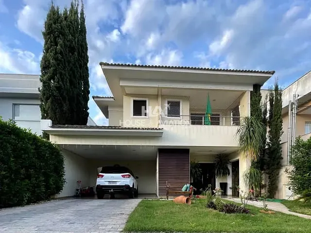 Casa com 360m² 3 quartos e 6 banheiros, à venda, no bairro Loteamento Portal do Sol II em Goiânia