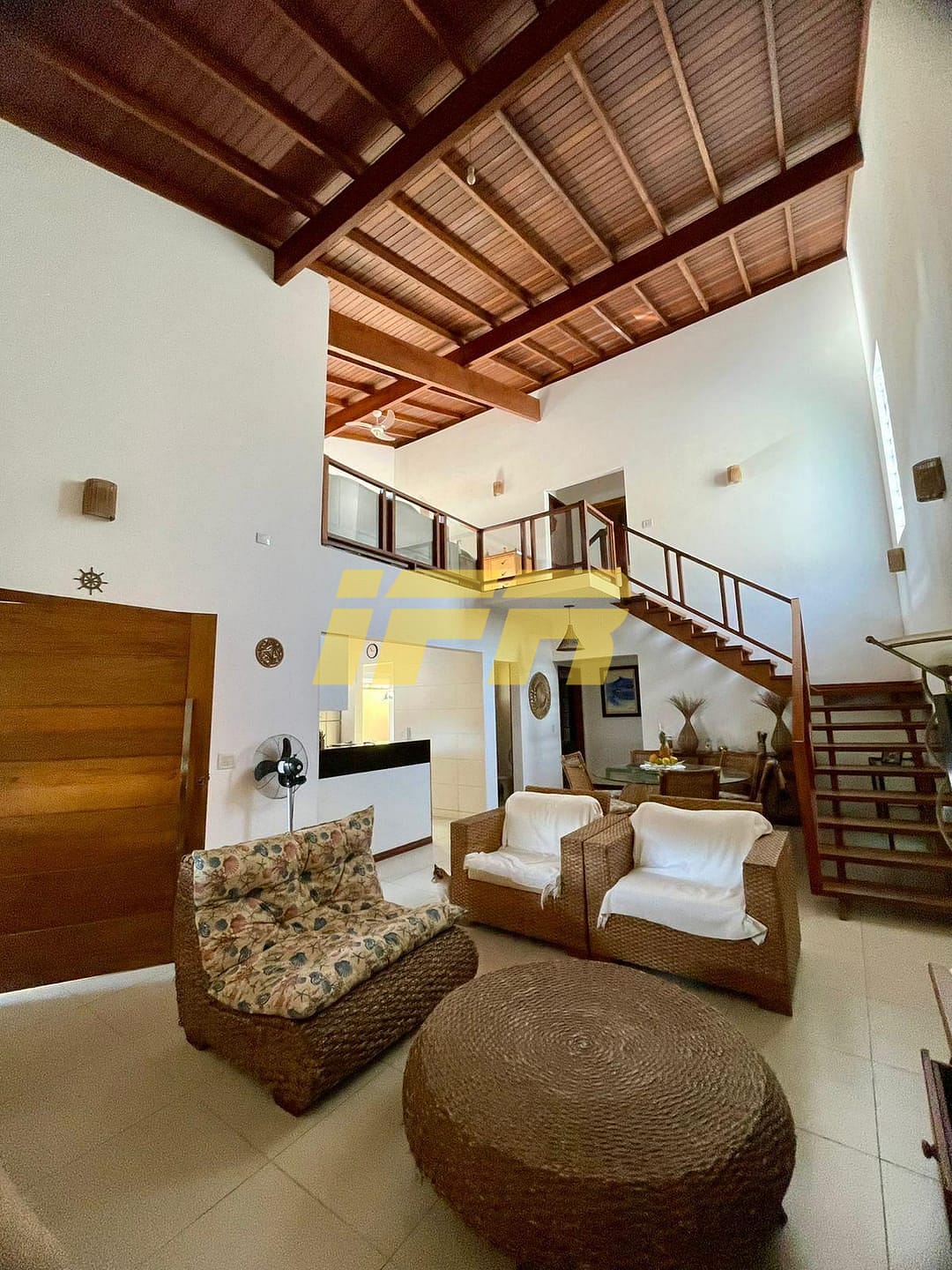 Casa, 4 quartos, 108 m² - Foto 1