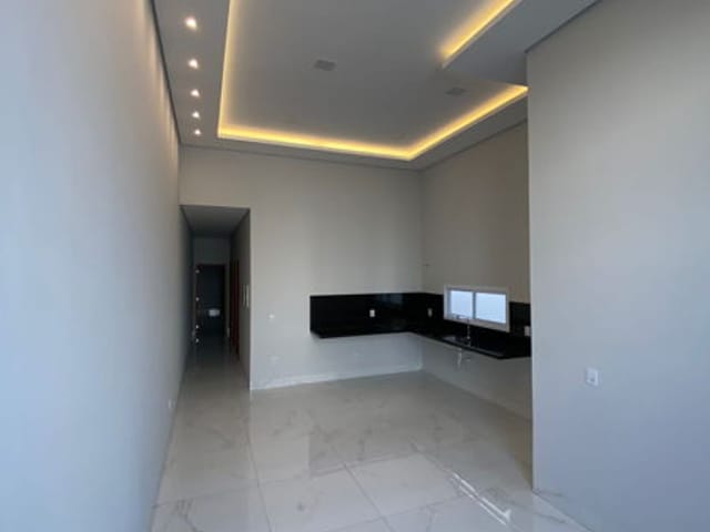 Casa com 216m² 3 quartos e 2 banheiros, à venda, no bairro Vila Pirineu em Várzea Grande
