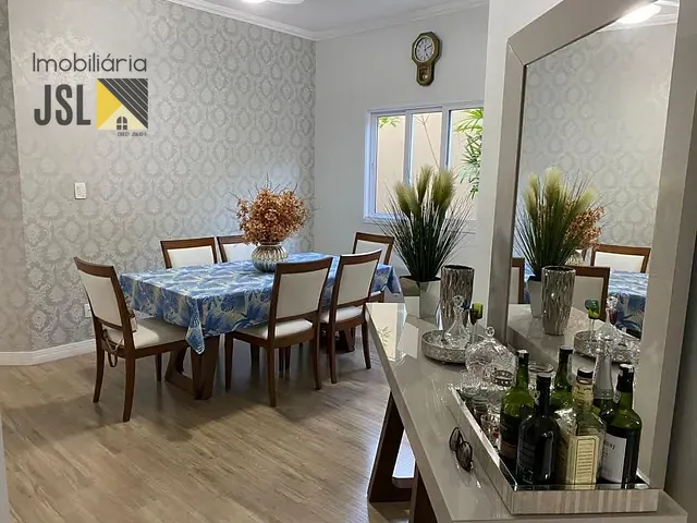 Casa com 389m² 3 quartos e 4 banheiros, à venda, no bairro Vila Resende em Caçapava