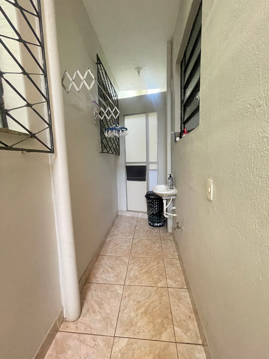 Casa à venda com 4 quartos, suíte e 4 vagas no bairro Alto Caiçaras em Belo Horizonte/MG