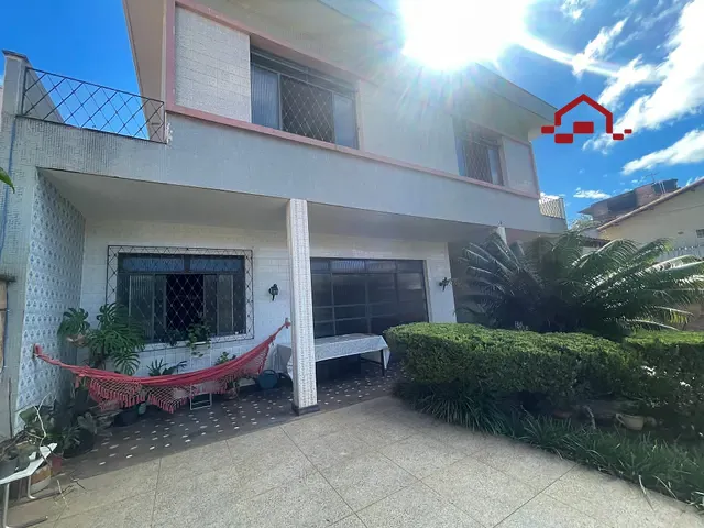 Casa 4 quartos e 4 banheiros, à venda, no bairro Caiçaras em Belo Horizonte