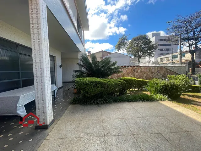 Casa 4 quartos e 4 banheiros, à venda, no bairro Caiçaras em Belo Horizonte