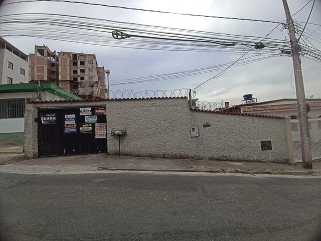 Foto do Casa - Casa para locação, Jardim Fabiana, Lavras, MG | Burgarelli Imóveis