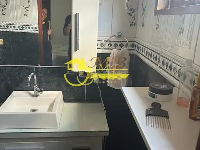 Casa com 300m² 3 quartos e 2 banheiros, à venda, no bairro Vila Aeroporto em Campinas