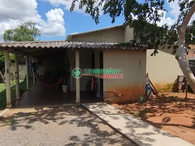 Casa 2 quartos e 1 banheiro, à venda, no bairro Nova Canarana em Canarana