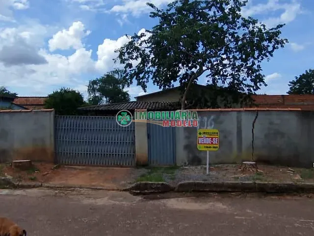 Casa 2 quartos e 1 banheiro, à venda, no bairro Nova Canarana em Canarana