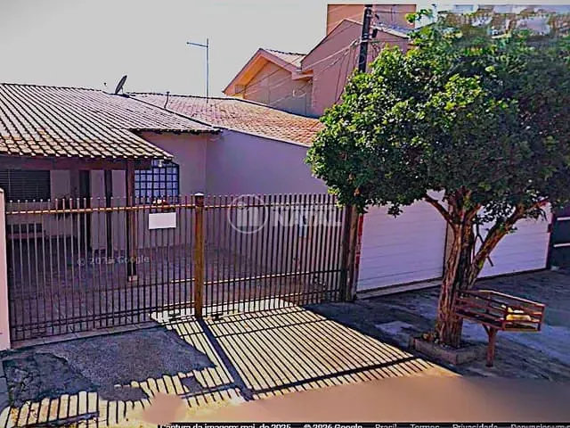Casa com 150m² 2 quartos e 1 banheiro, à venda, no bairro Jardim Pérola em Londrina