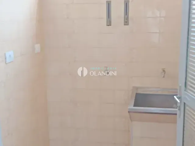 Casa com 345m² 2 quartos e 1 banheiro, para alugar, no bairro Centro em Artur Nogueira