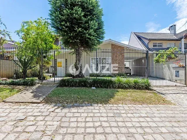 Casa com 343m² 4 quartos e 5 banheiros, à venda, no bairro Água Verde em Curitiba