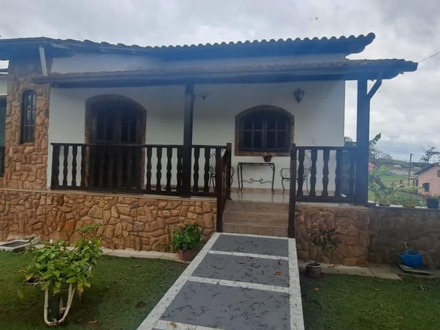 Casa 2 quartos e 1 banheiro, à venda, no bairro Loteamento Extensão do Serramar em Rio das Ostras