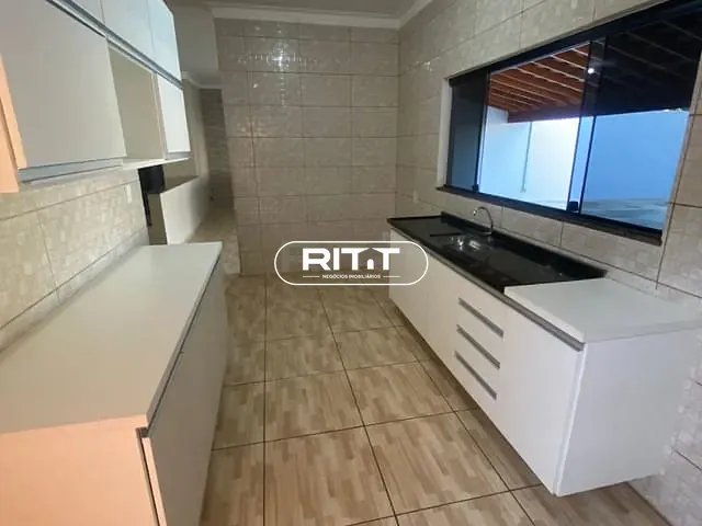 Casa com 300m² 3 quartos e 1 banheiro, à venda, no bairro Jardim Residencial Ravagnani em Sumaré