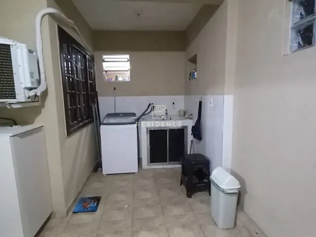 Casa 2 quartos e 2 banheiros, à venda, no bairro Paraíso em Resende