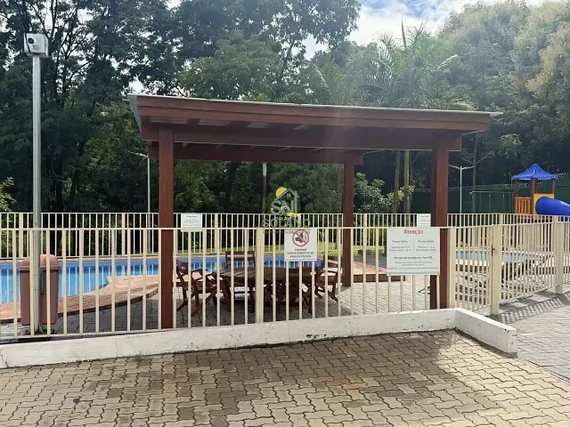 Casa com 161m² 3 quartos e 3 banheiros, à venda, no bairro Sítios Santa Luzia em Aparecida de Goiânia