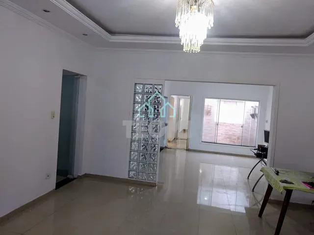Casa com 400m² 3 quartos e 4 banheiros, à venda, no bairro Jardim das Nações em Taubaté