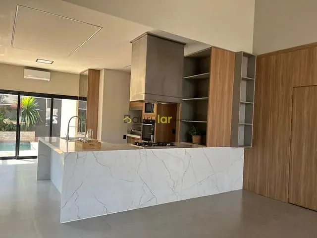 Casa 3 quartos e 5 banheiros, à venda, no bairro Vila Santista em Bauru