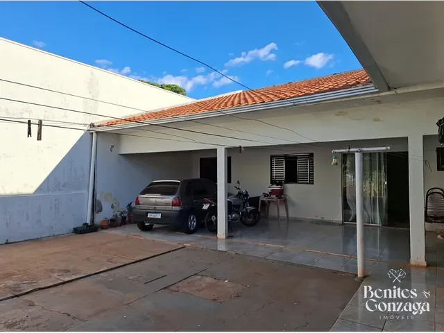 Casa com 100m² 3 quartos e 2 banheiros, à venda, no bairro Parque das Laranjeiras em Maringá