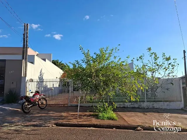 Casa com 100m² 3 quartos e 2 banheiros, à venda, no bairro Parque das Laranjeiras em Maringá