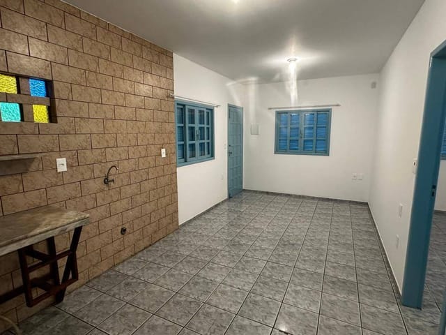 Foto do Casa - ✨ Casa de 2 Quartos para Locação no ALUGUEL - Ribeirão da Ilha — Excelente Oportunidade em Rua Tranquila, casa com 2 quartos aceita PET✨ | Costão Sul Imóveis