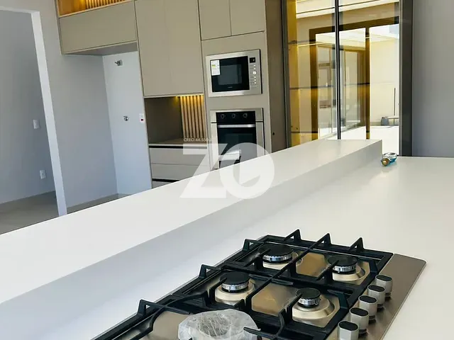 Casa 3 quartos e 4 banheiros, à venda, no bairro Residencial Jardim Estoril V em Bauru