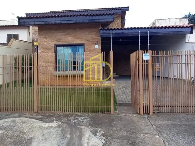 Casa com 360m² 4 quartos e 2 banheiros, à venda, no bairro Parque Campolim em Sorocaba