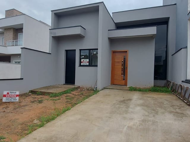 Casa com 175m², à venda, no bairro Residencial Maricá em Pindamonhangaba